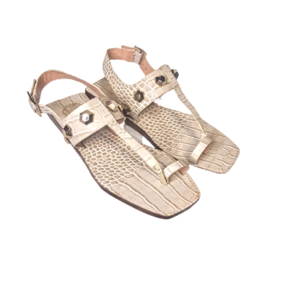 Vince Camuto Dailette Gladiator Sandal toe loop flip flop thong Summer flats - Picture 3 of 9